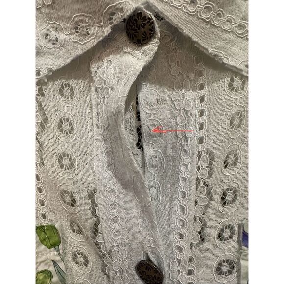 Size S (Oversized) POL Boho Floral Lace Button Down Shirt - Picture 5 of 8